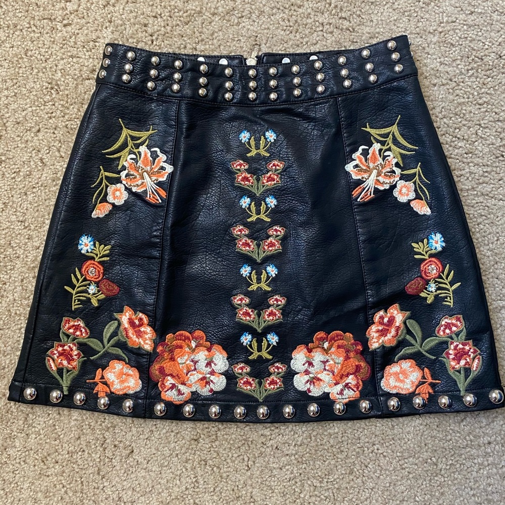 Signature Eight Leather Embroidered Skirt